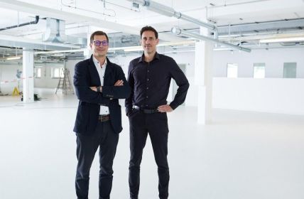 tecnotron eröffnet über 1000 m² moderne Produktionsfläche am (Foto: tecnotron elektronik gmbh)